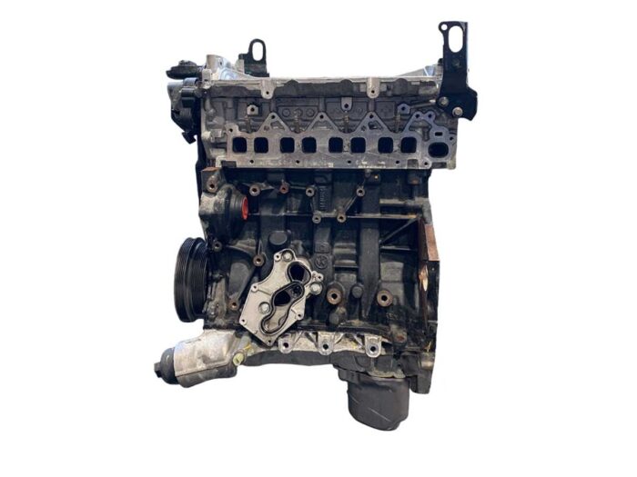 USED ENGINE 699300 MERCEDES BENZ X220d 120kW